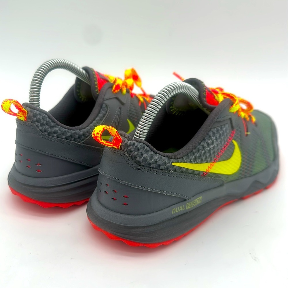 Nike Dual Fusion Trail Run Running Athletic Gray Shoes Women 652869-008 Size 7.5 - Picture 9 of 12